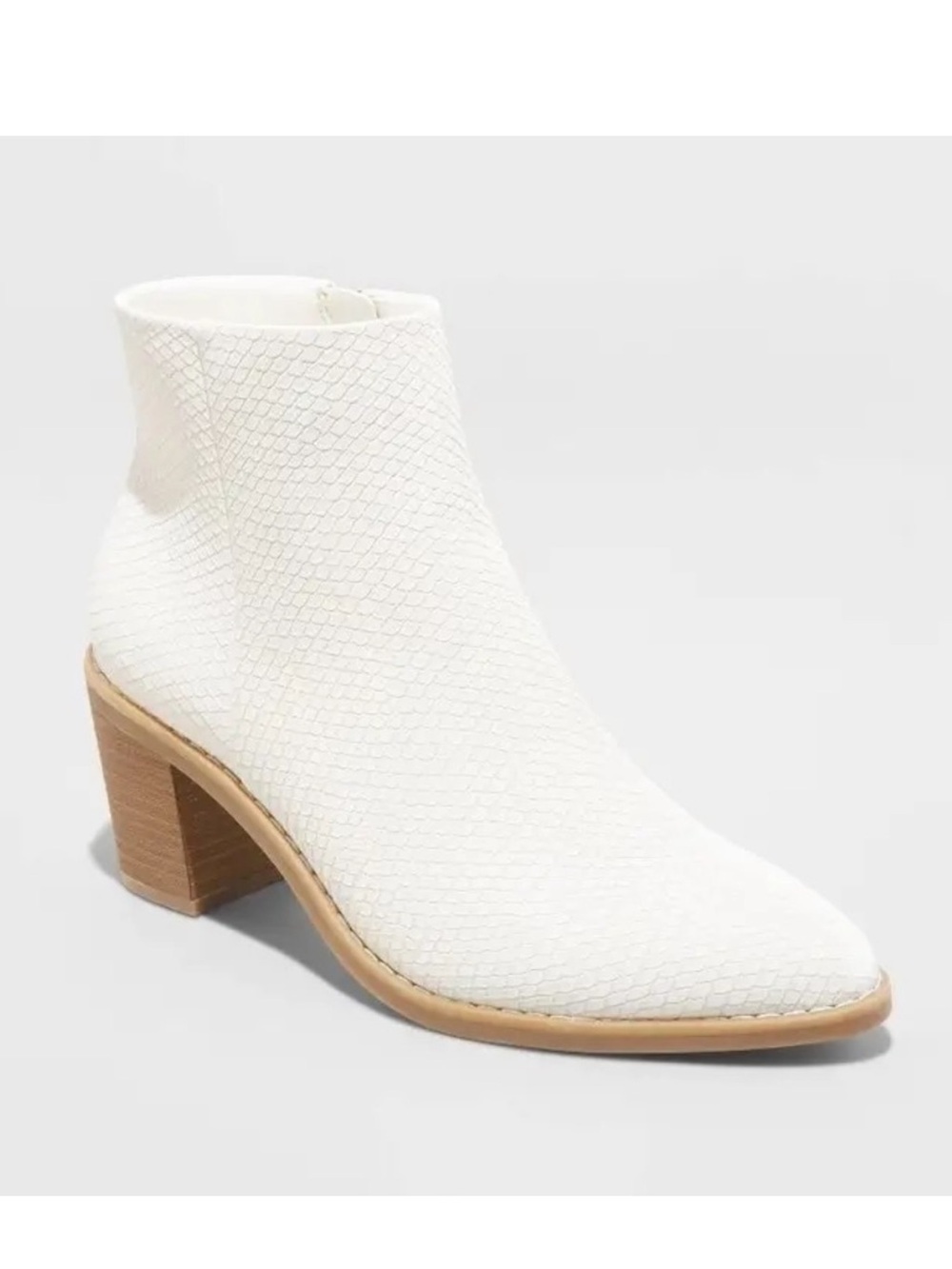 Universal Thread White Textured Ankle Boot with Low Block Heel